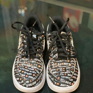 NIKE JUST DO IT AIR FORCE 1 CUSTOM.